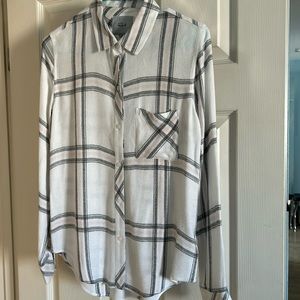 Rails lightweight very soft plaid top